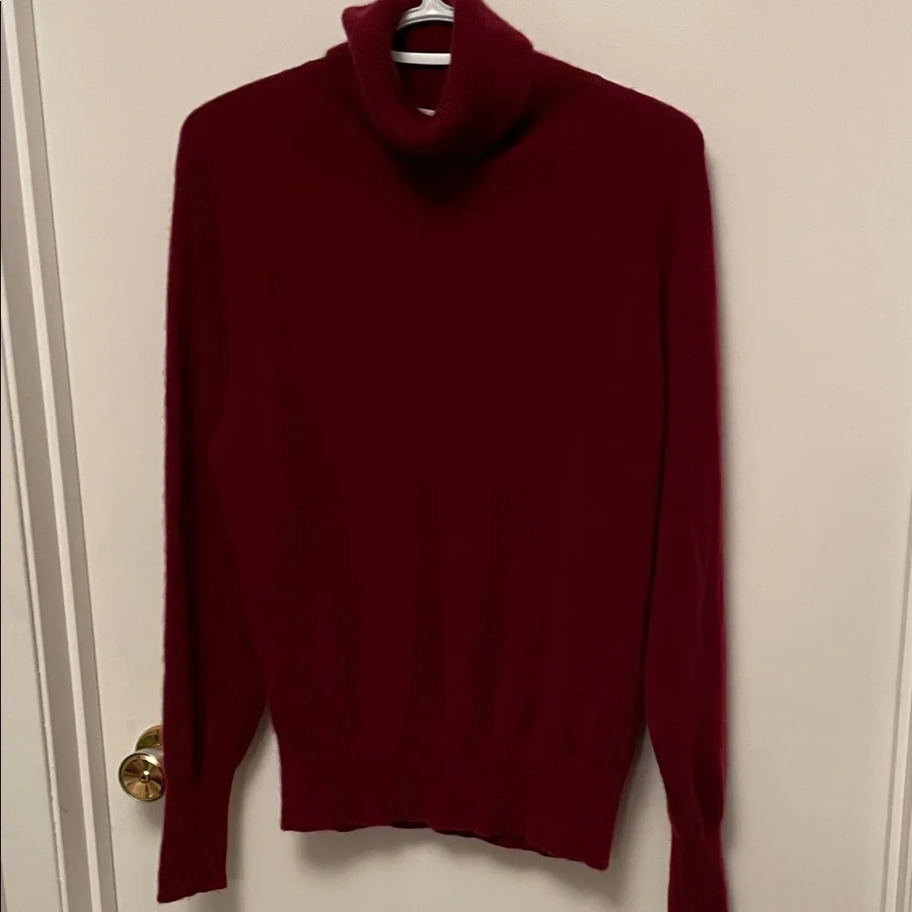 White + Warren Burgundy Cashmere Turtleneck Sweater Size Large - Picture 2 of 10